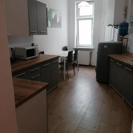 Apartment Tulip - 2 Ze Wspolna Lazienka I Kuchnia