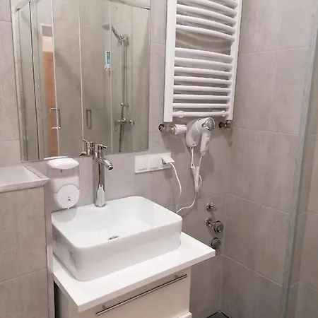 Apartment Tulip - 2 Ze Wspolna Lazienka I Kuchnia Szczecin