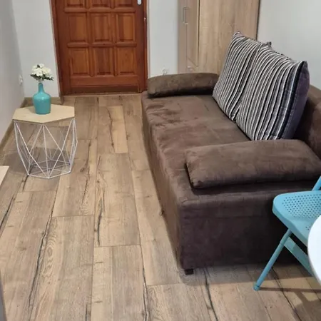 Apartment Tulip - 2 Ze Wspolna Lazienka I Kuchnia *