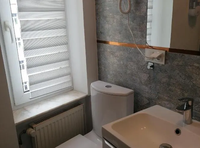 Tulip - Jednoosobowy Nr 2 Ze Wspolna Lazienka I Kuchnia * シュチェチン