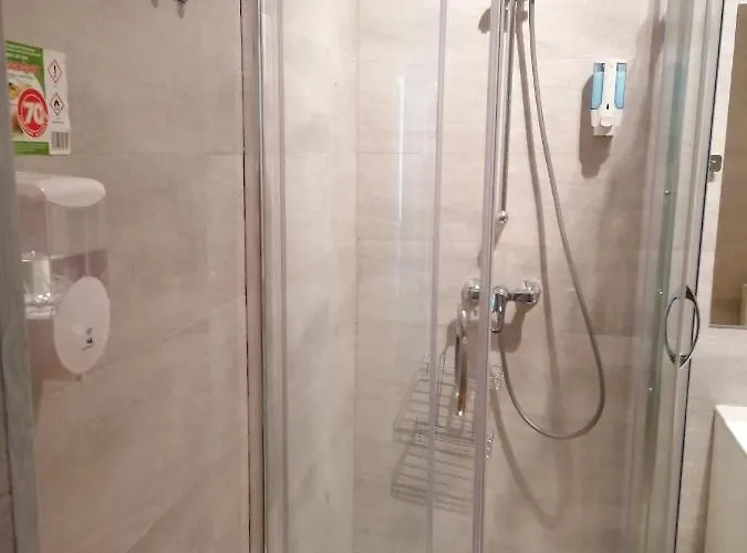 Apartment Tulip - Jednoosobowy Nr 2 Ze Wspolna Lazienka I Kuchnia